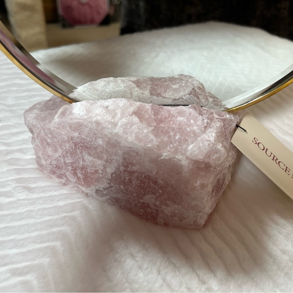 Source and Co. NWT Stunning Genuine Rose Quartz with Round Brass Mounted Mirror - Picture 6 of 10